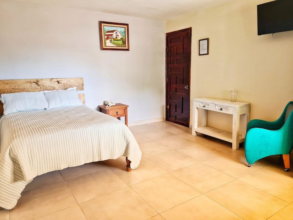 Hotel Jardines Del Carmen Сан-Кристобаль-де-Ла-Касас Экстерьер фото
