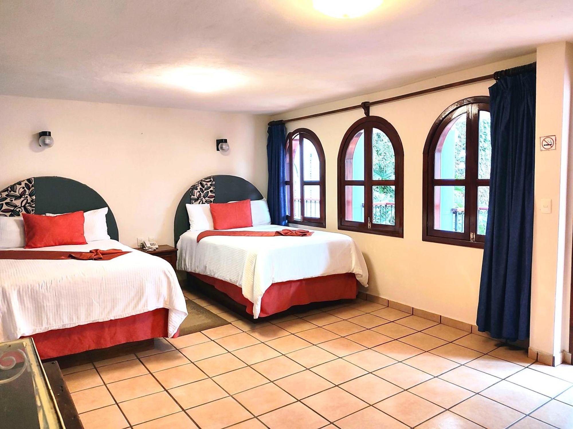 Hotel Jardines Del Carmen Сан-Кристобаль-де-Ла-Касас Экстерьер фото