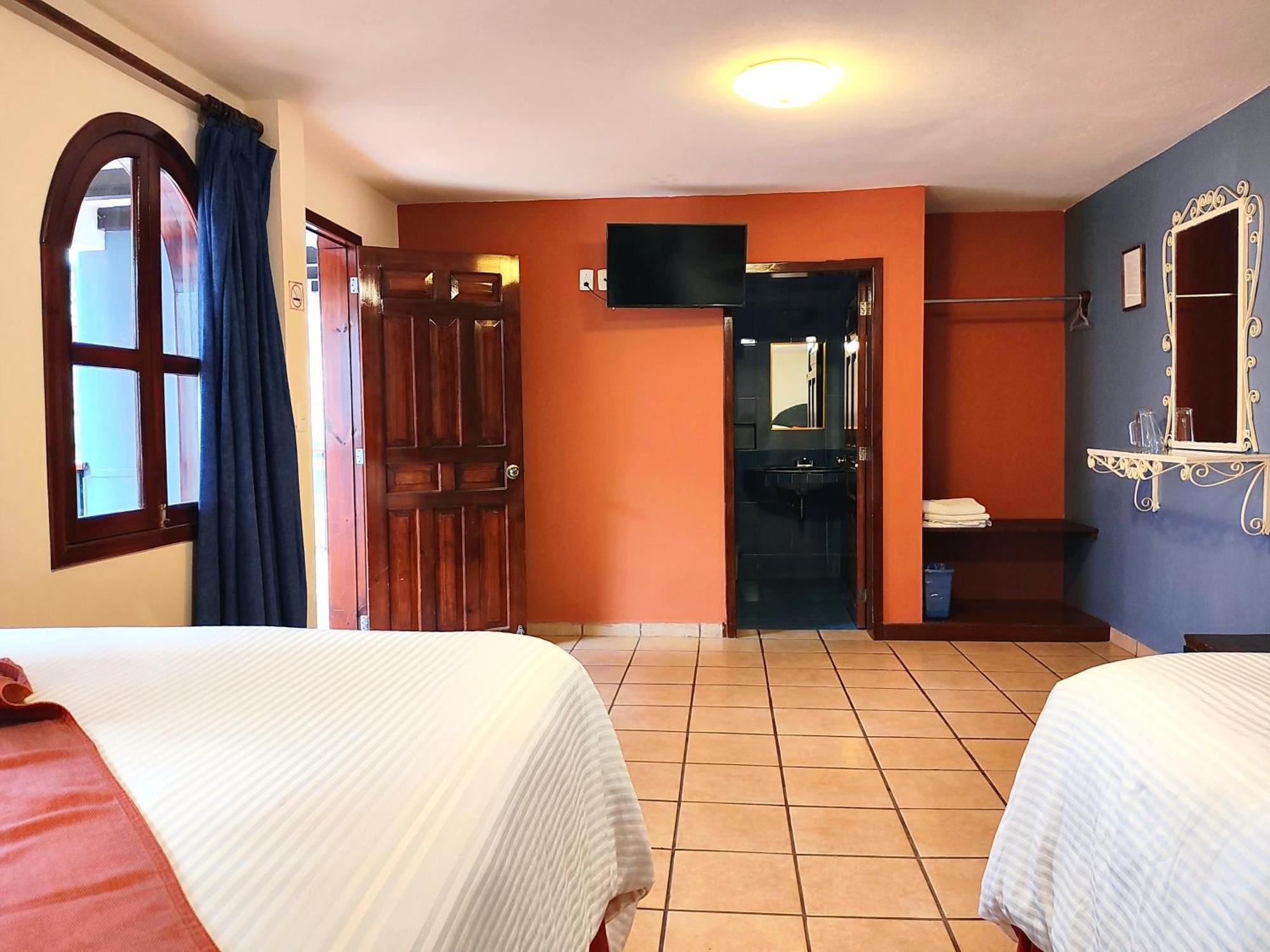 Hotel Jardines Del Carmen Сан-Кристобаль-де-Ла-Касас Экстерьер фото
